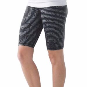 Well-Fit Black Stripe Print Shorts Supplier