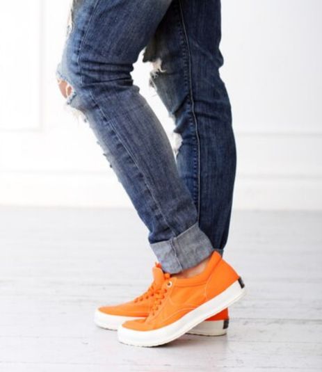 bulk footwear suppliers