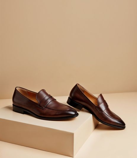 bulk footwear manufacturer