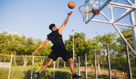 basketball clothing vendors